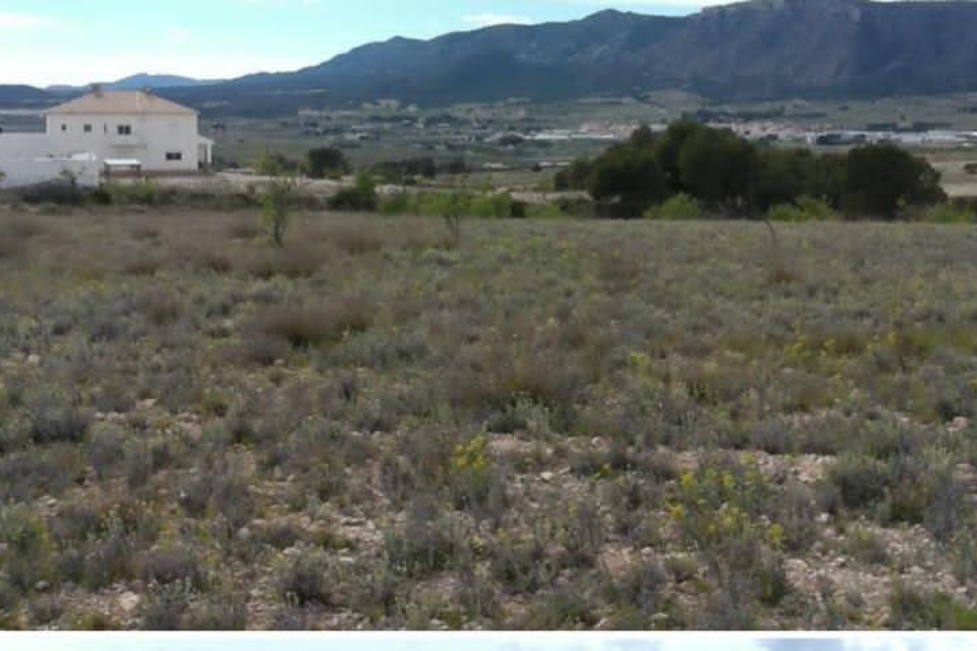  - Plot of Land -
Salinas