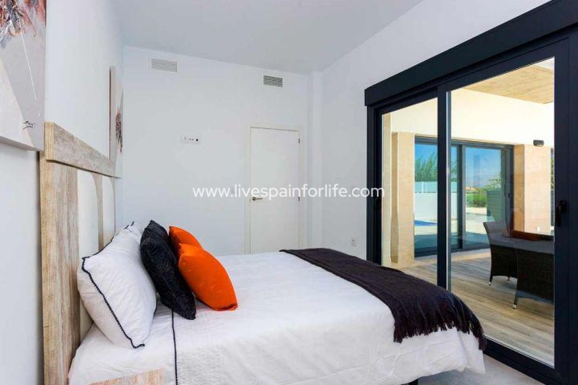  - Quad House -
Daya Nueva - Centro