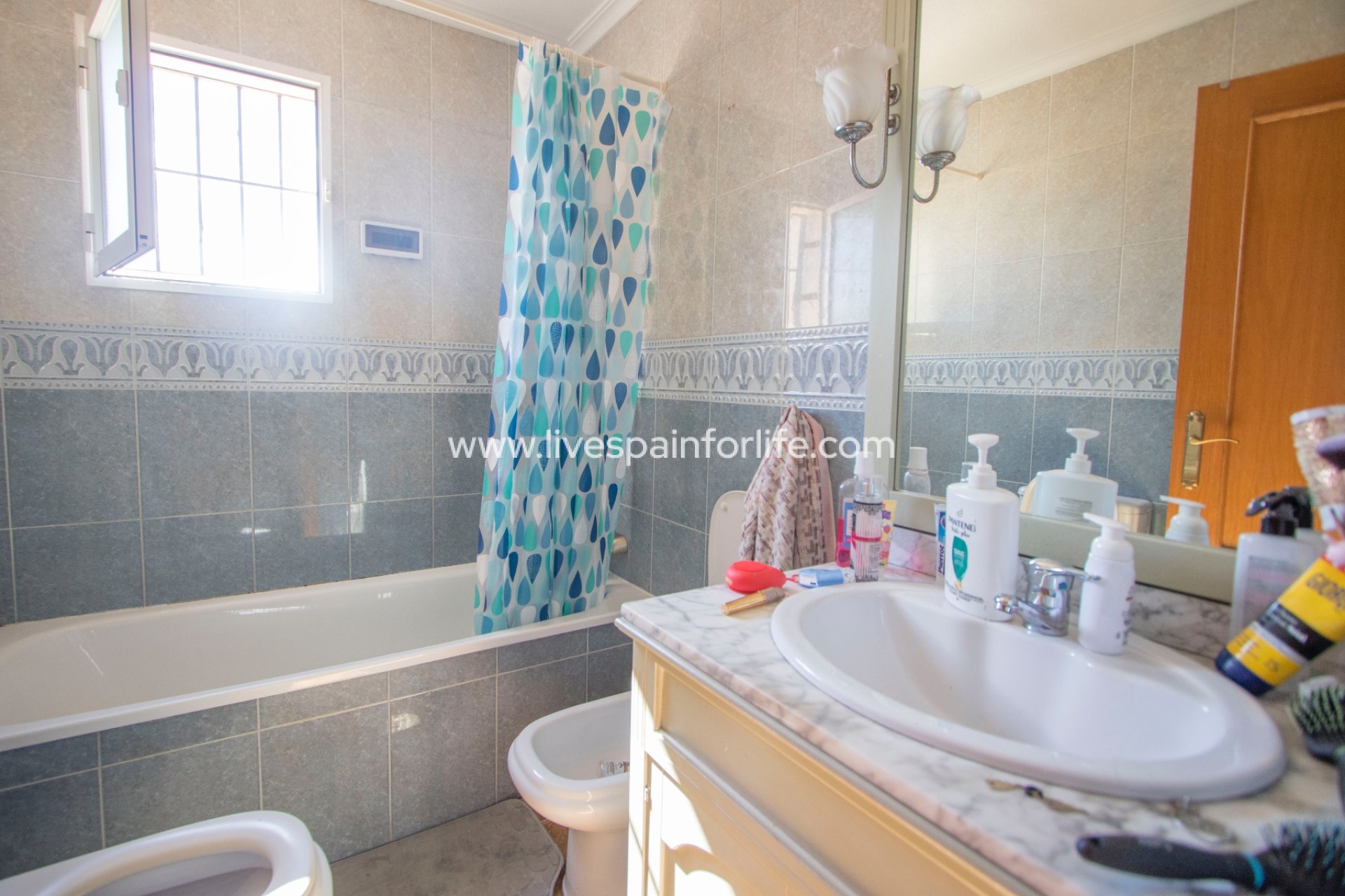 Resale - Apartments -
Albatera