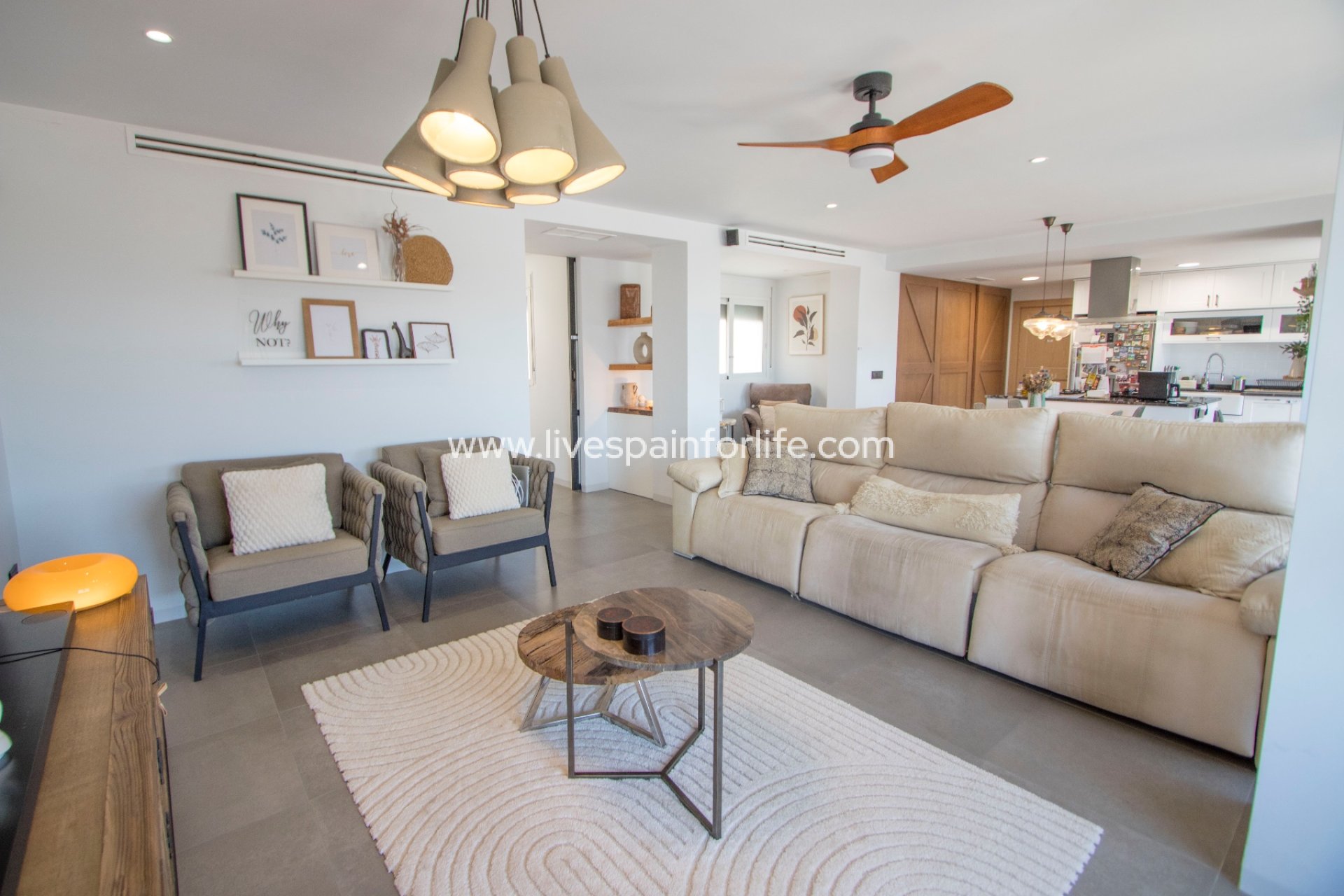 Resale - Apartments -
Albatera