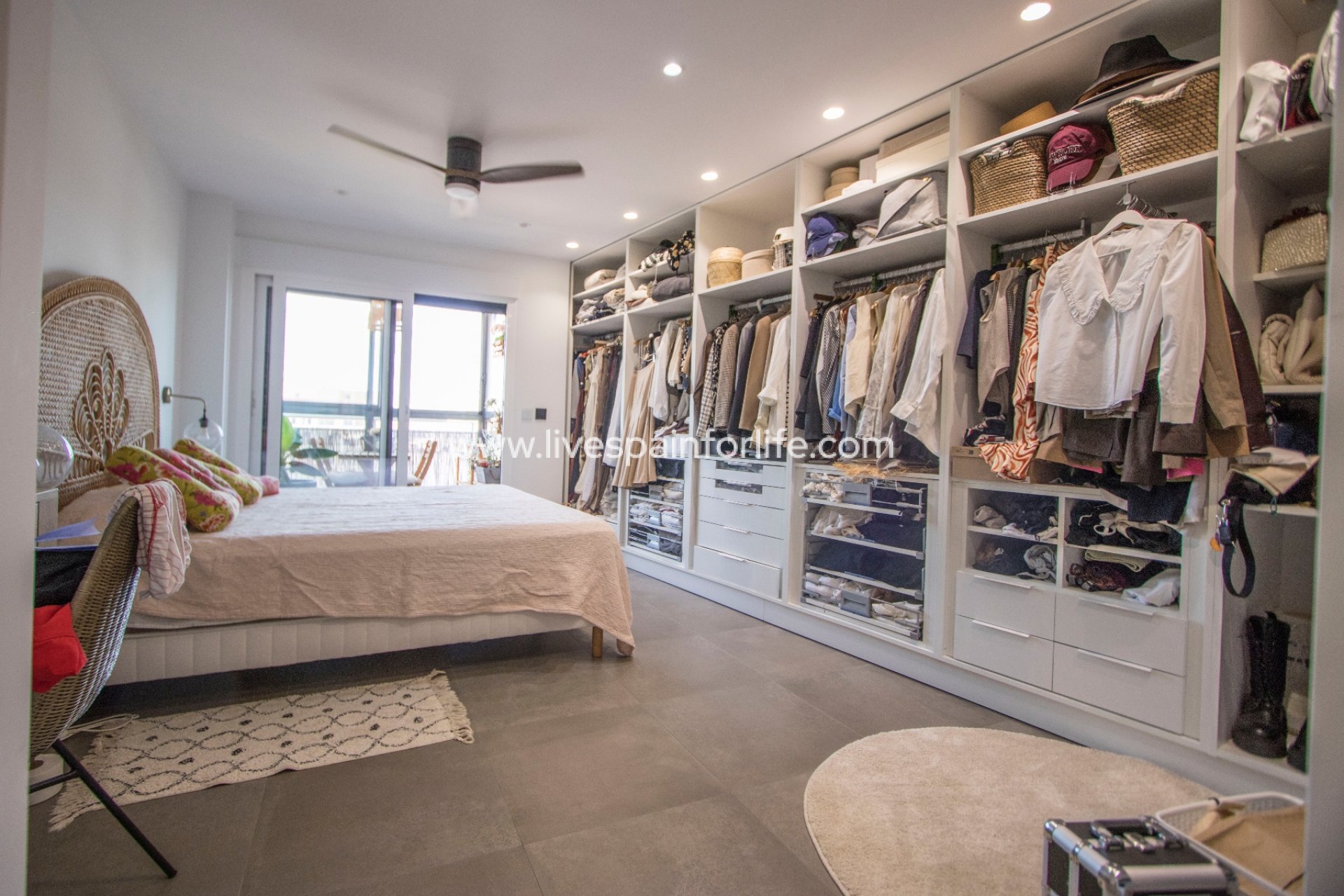 Resale - Apartments -
Albatera