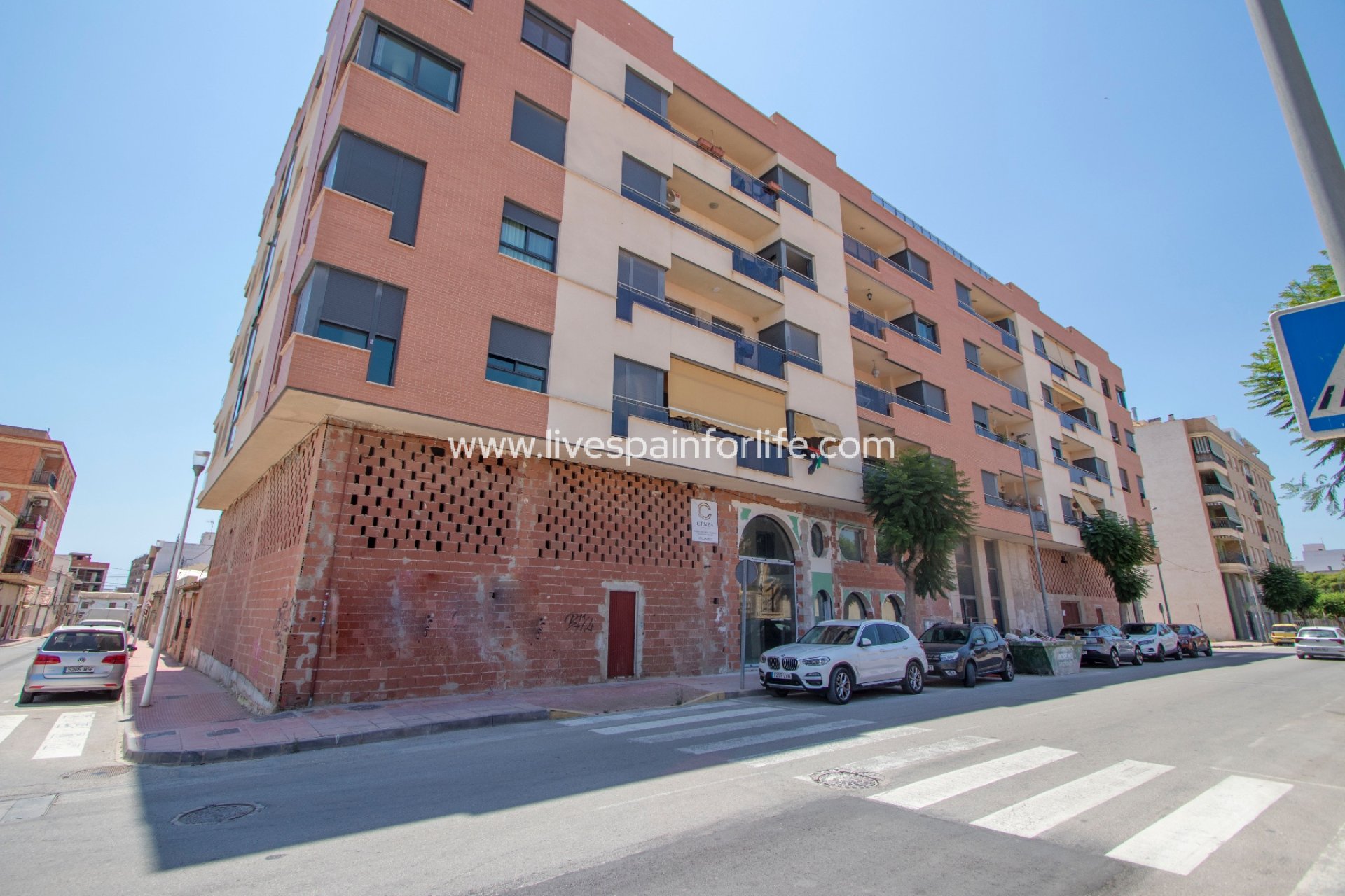 Resale - Apartments -
Albatera