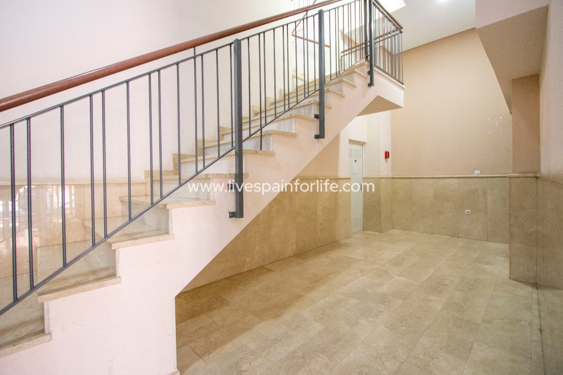 Resale - Apartments -
Albatera