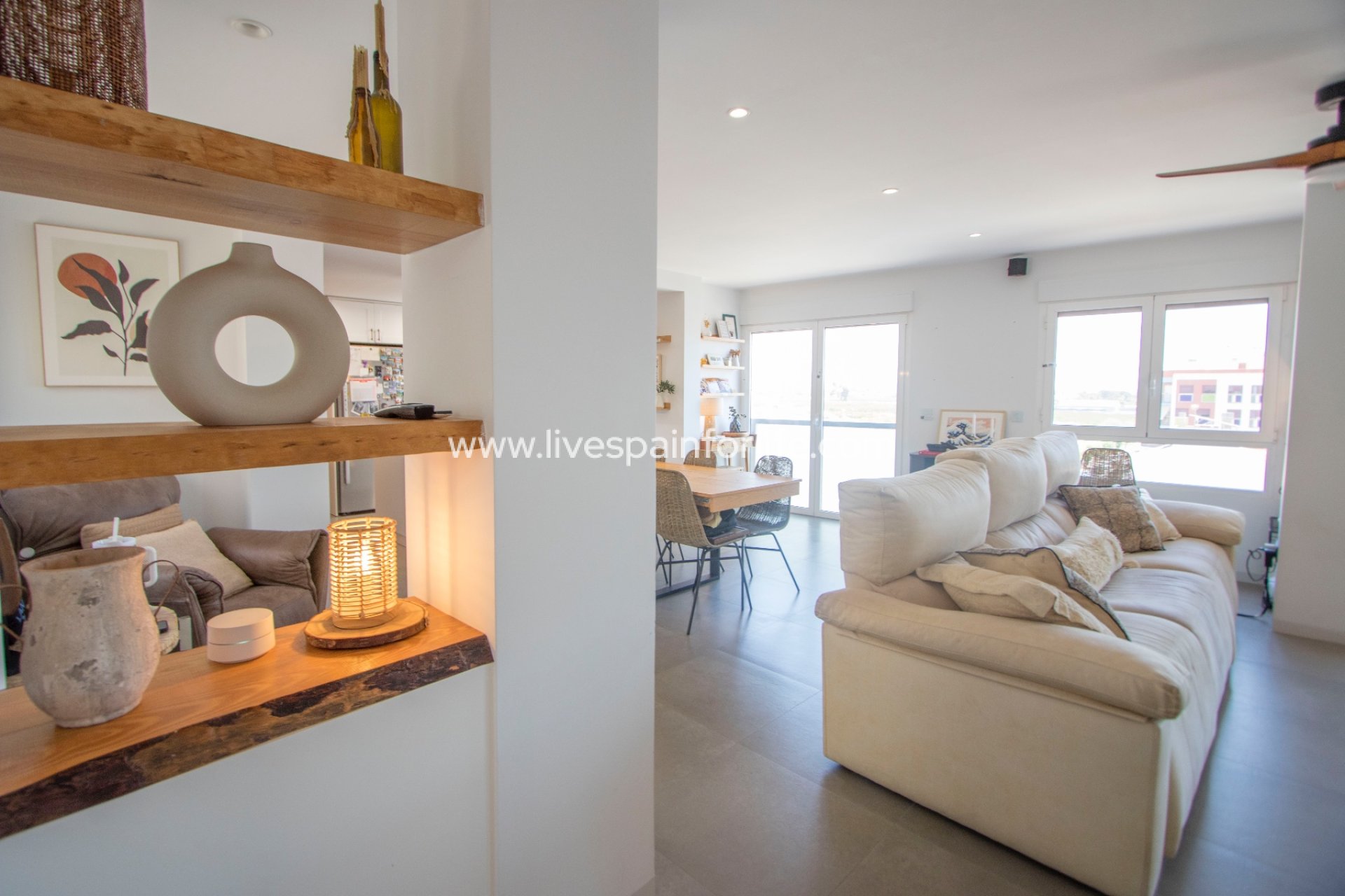Resale - Apartments -
Albatera