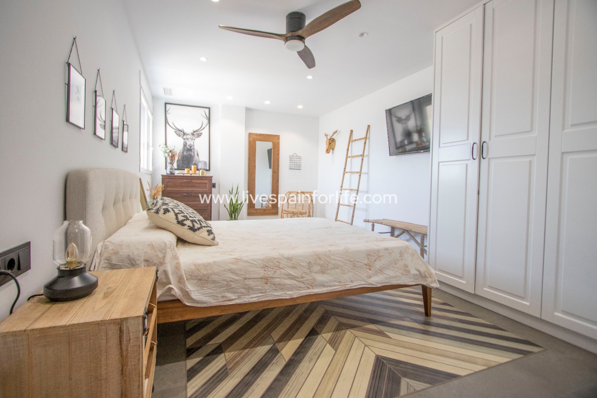 Resale - Apartments -
Albatera