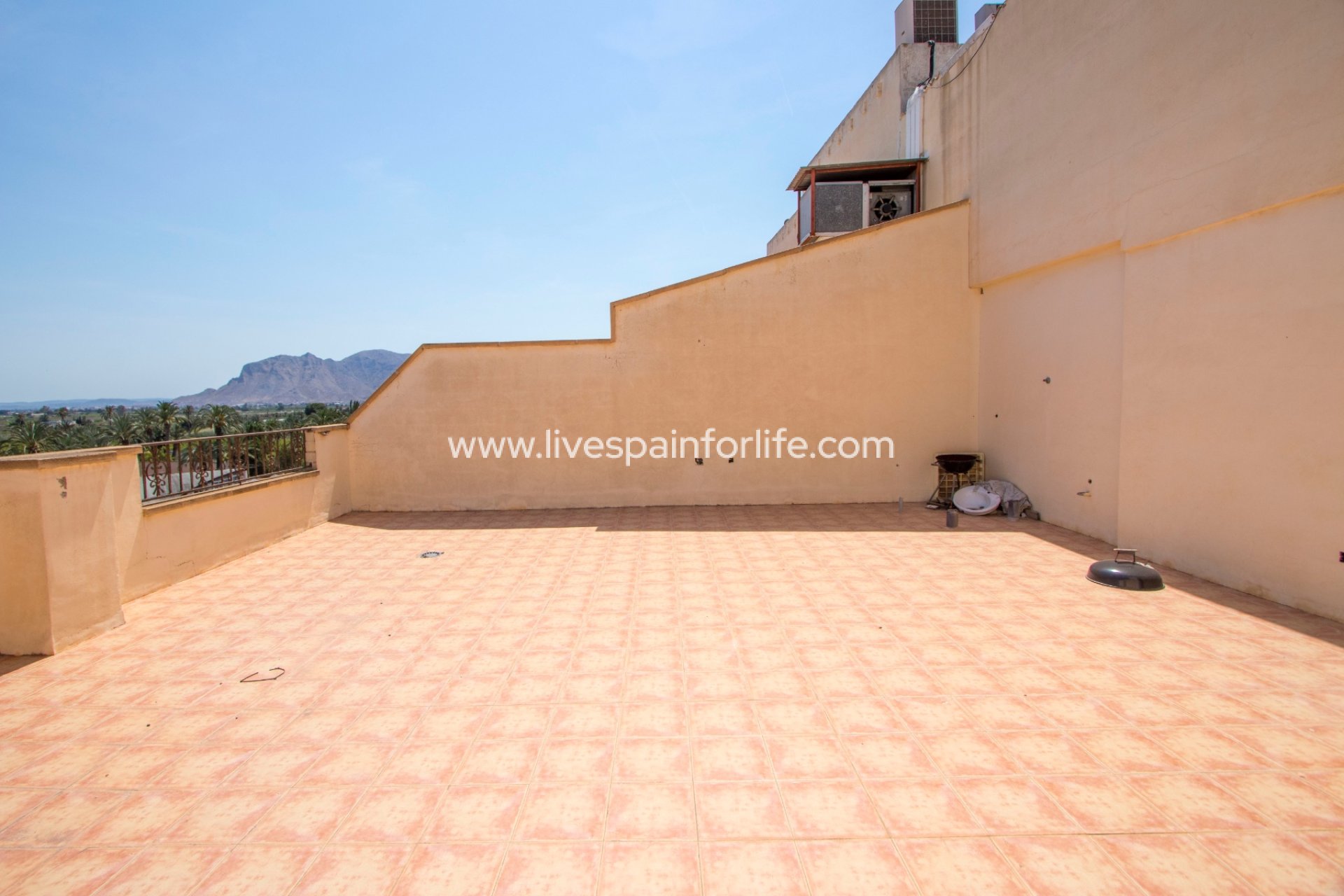 Resale - Apartments -
Albatera