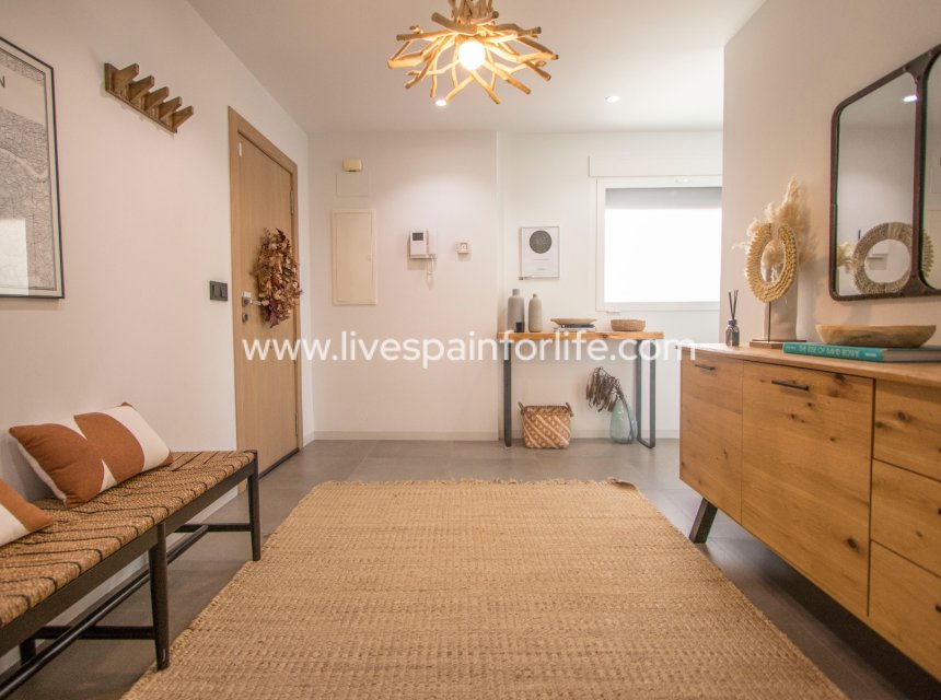 Resale - Apartments -
Albatera