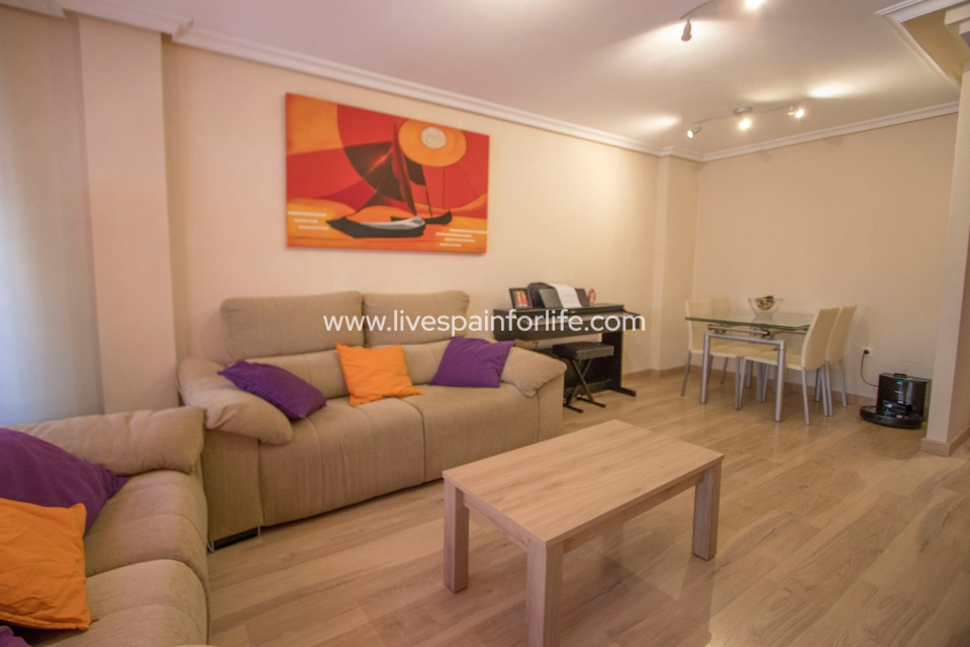 Resale - Apartments -
Albatera