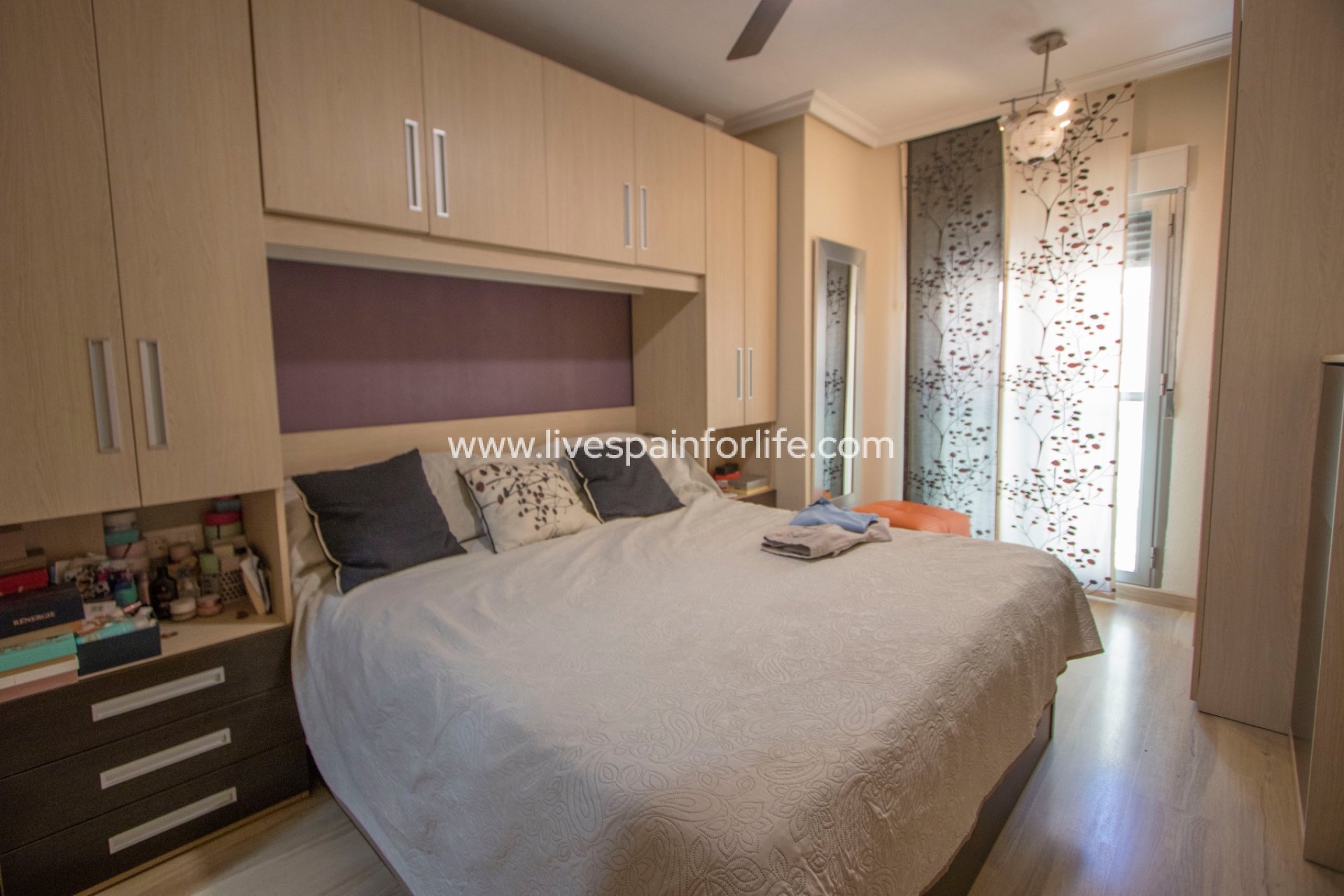 Resale - Apartments -
Albatera