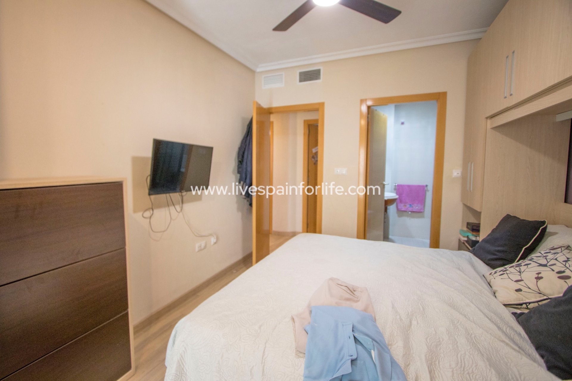 Resale - Apartments -
Albatera