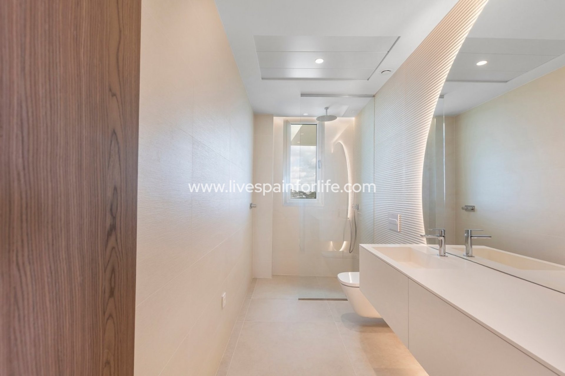 Resale - Apartments -
Alicante