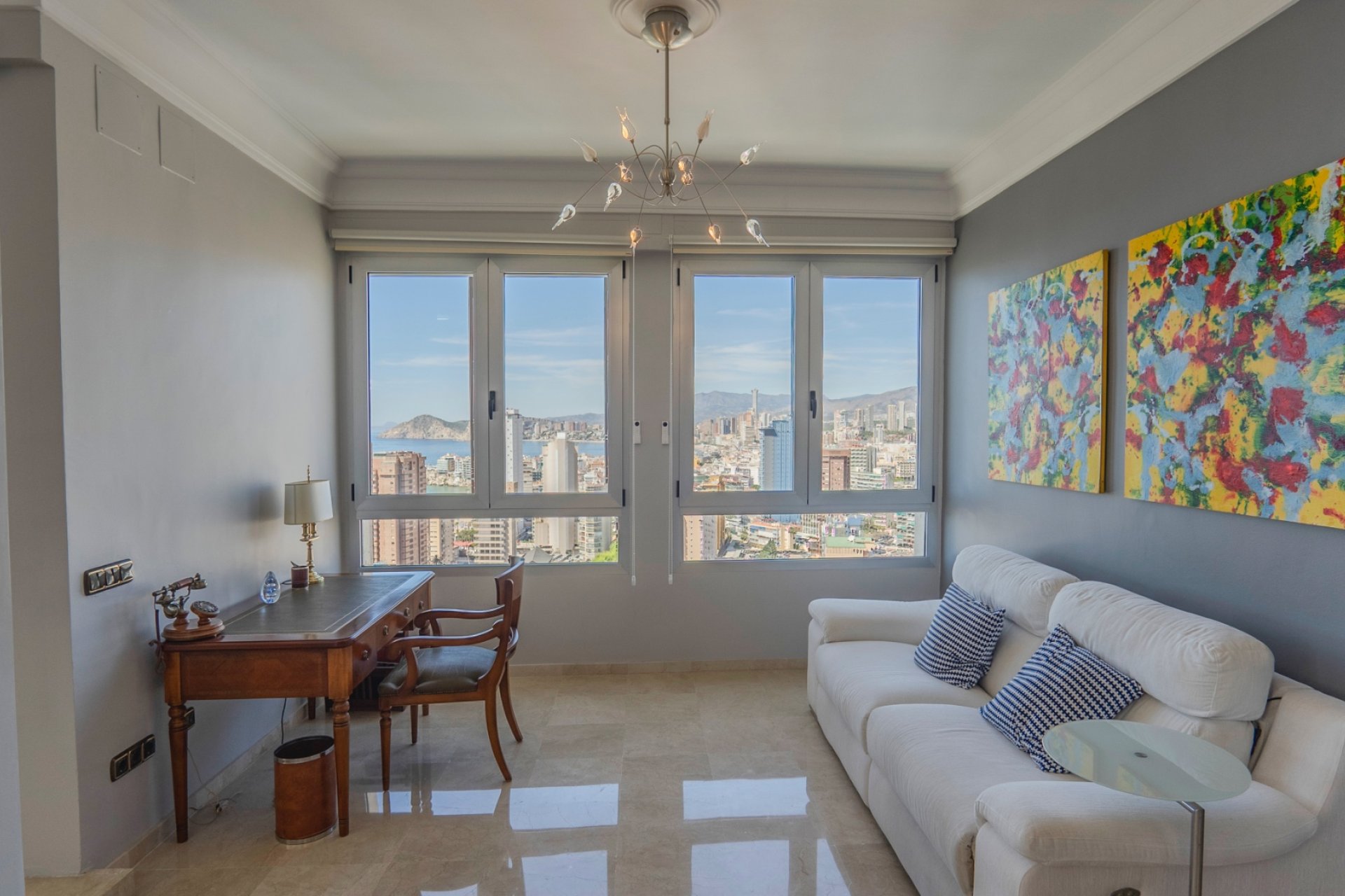 Resale - Apartments -
Benidorm