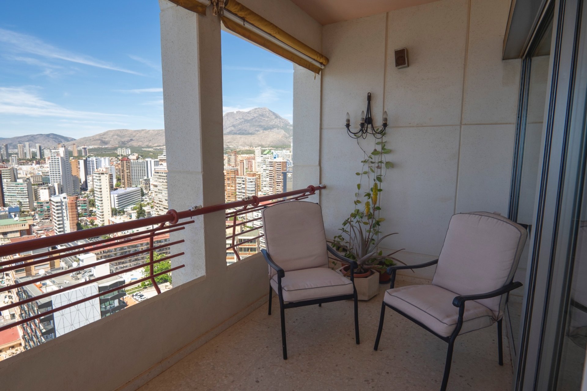 Resale - Apartments -
Benidorm