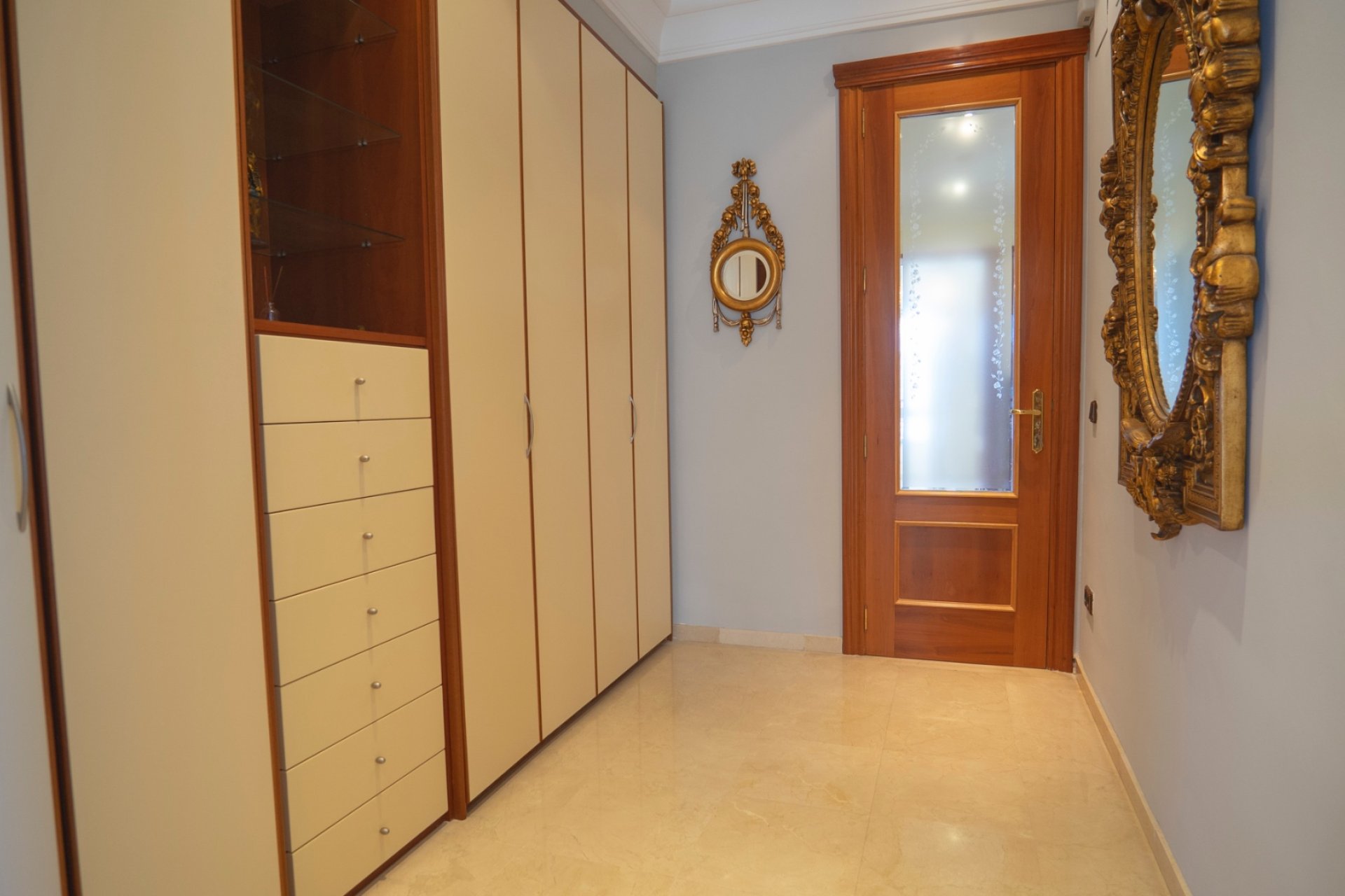 Resale - Apartments -
Benidorm