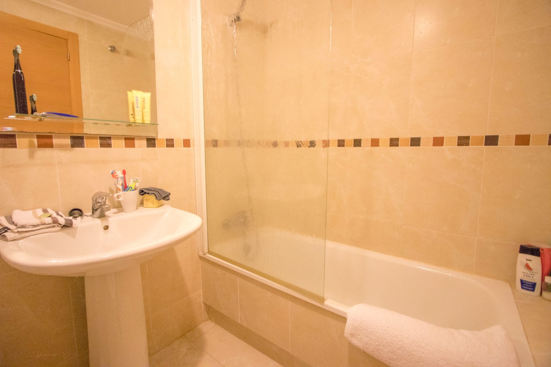 Resale - Apartments -
Cox