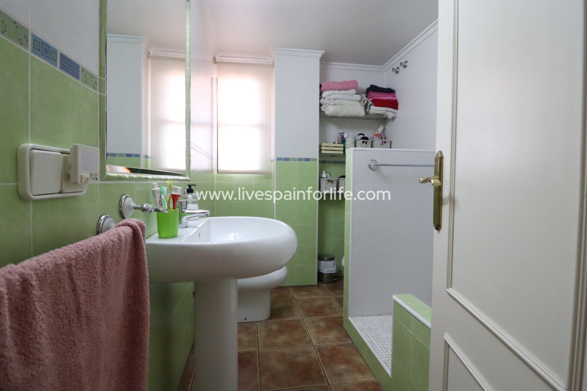 Resale - Apartments -
Dolores - Dolores - Town