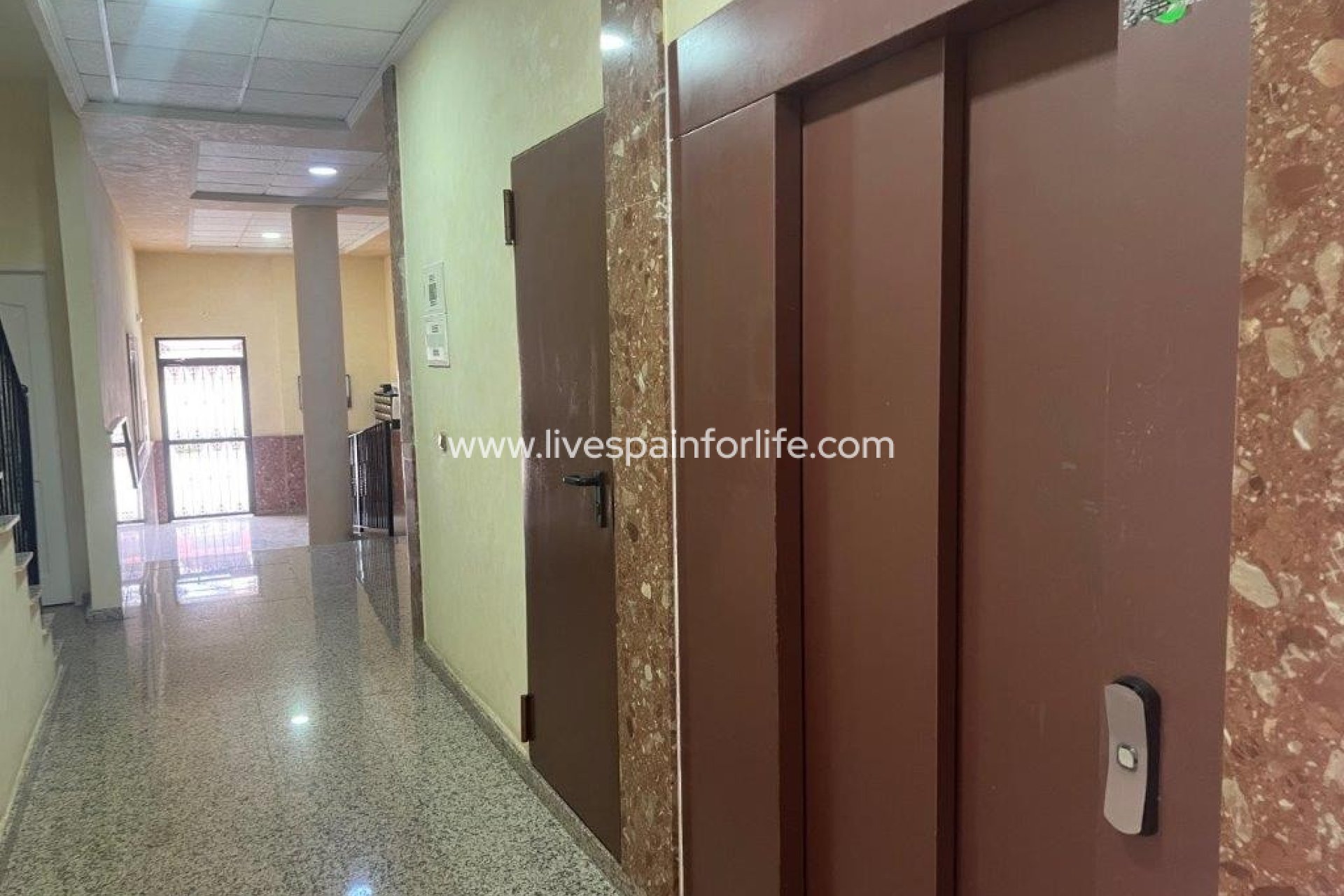 Resale - Apartments -
Dolores