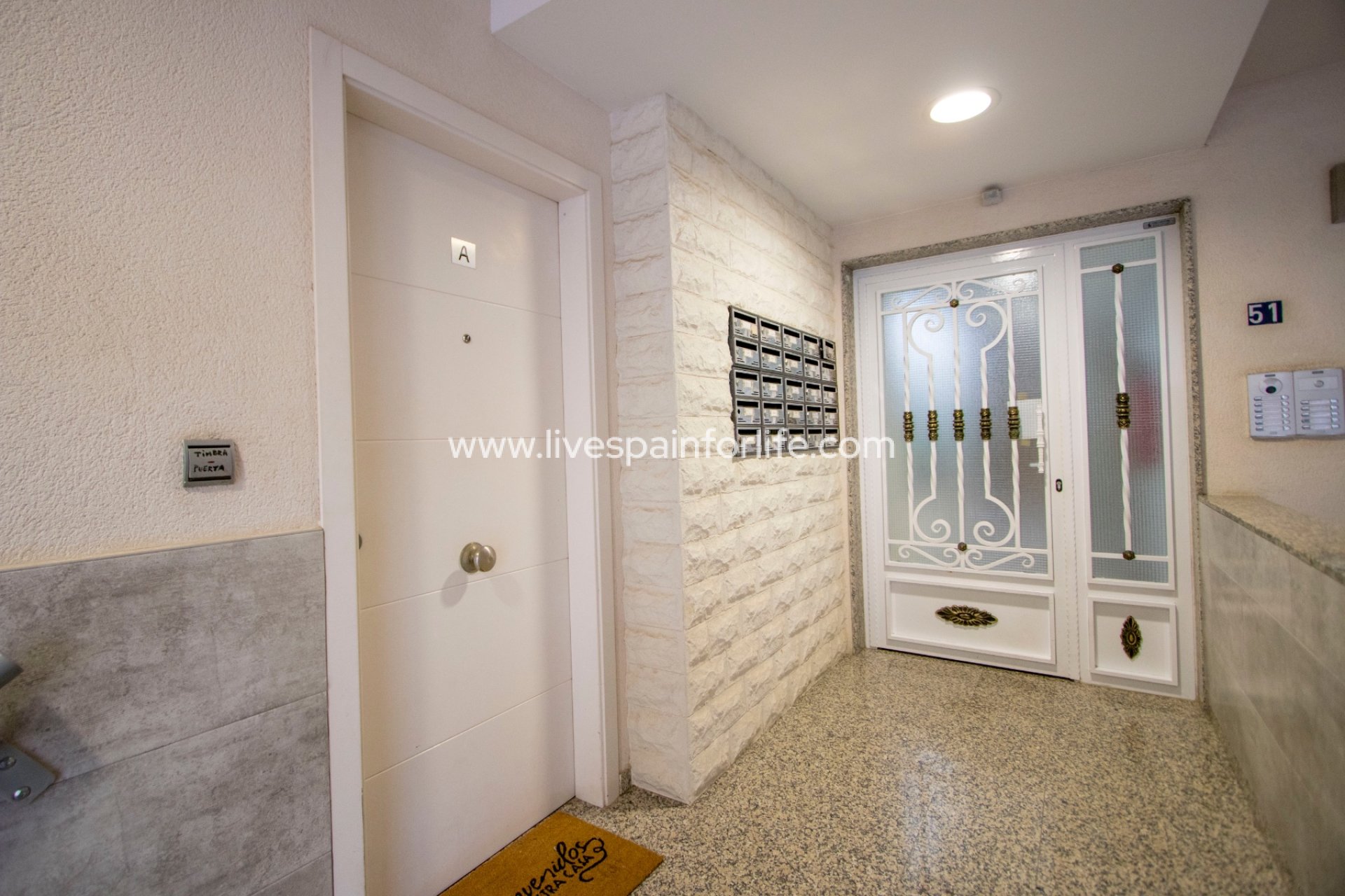 Resale - Apartments -
Formentera Del Segura