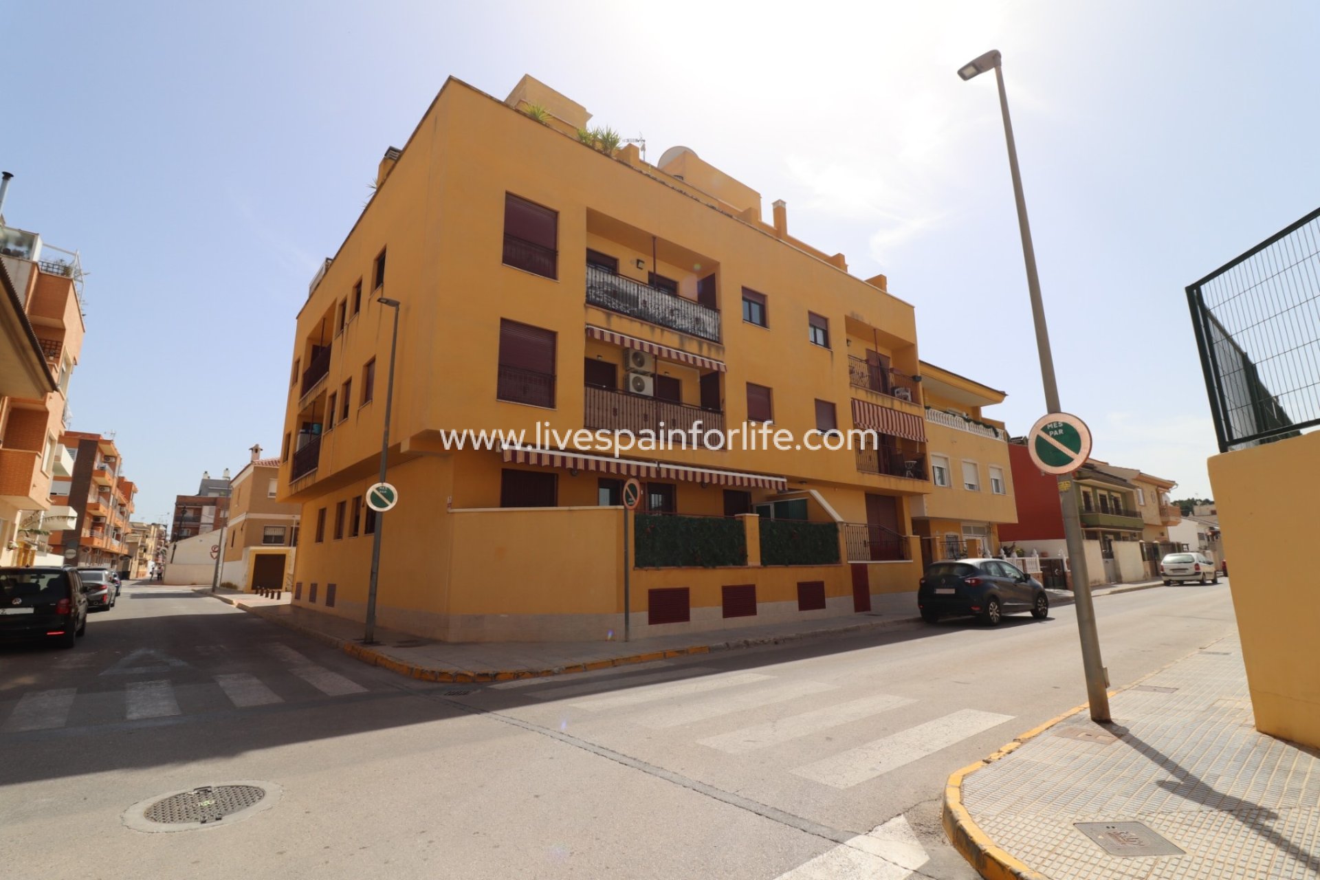 Resale - Apartments -
Formentera Del Segura