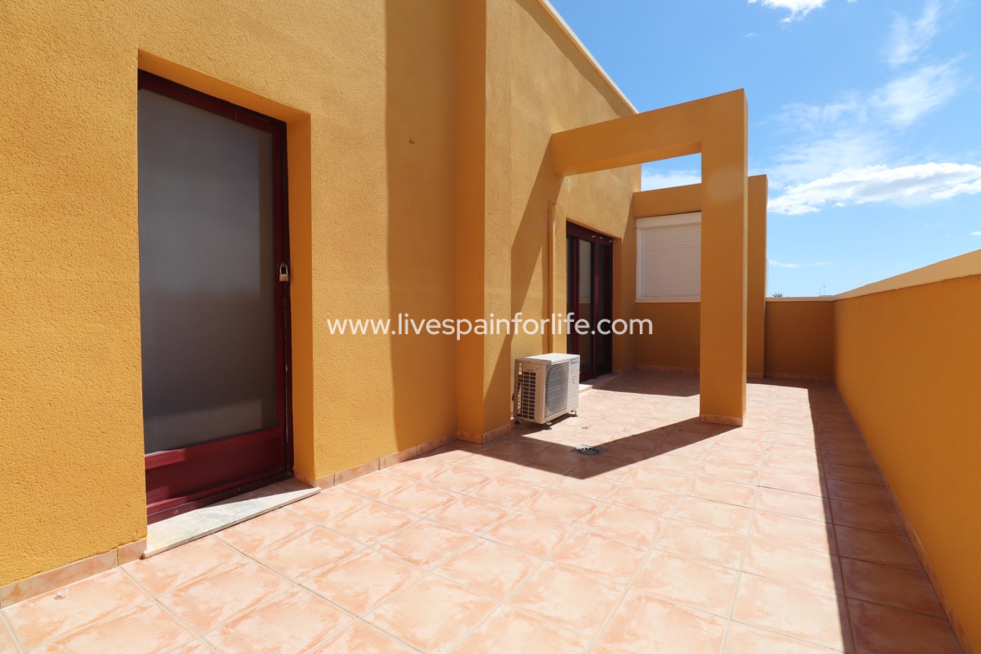Resale - Apartments -
Formentera Del Segura