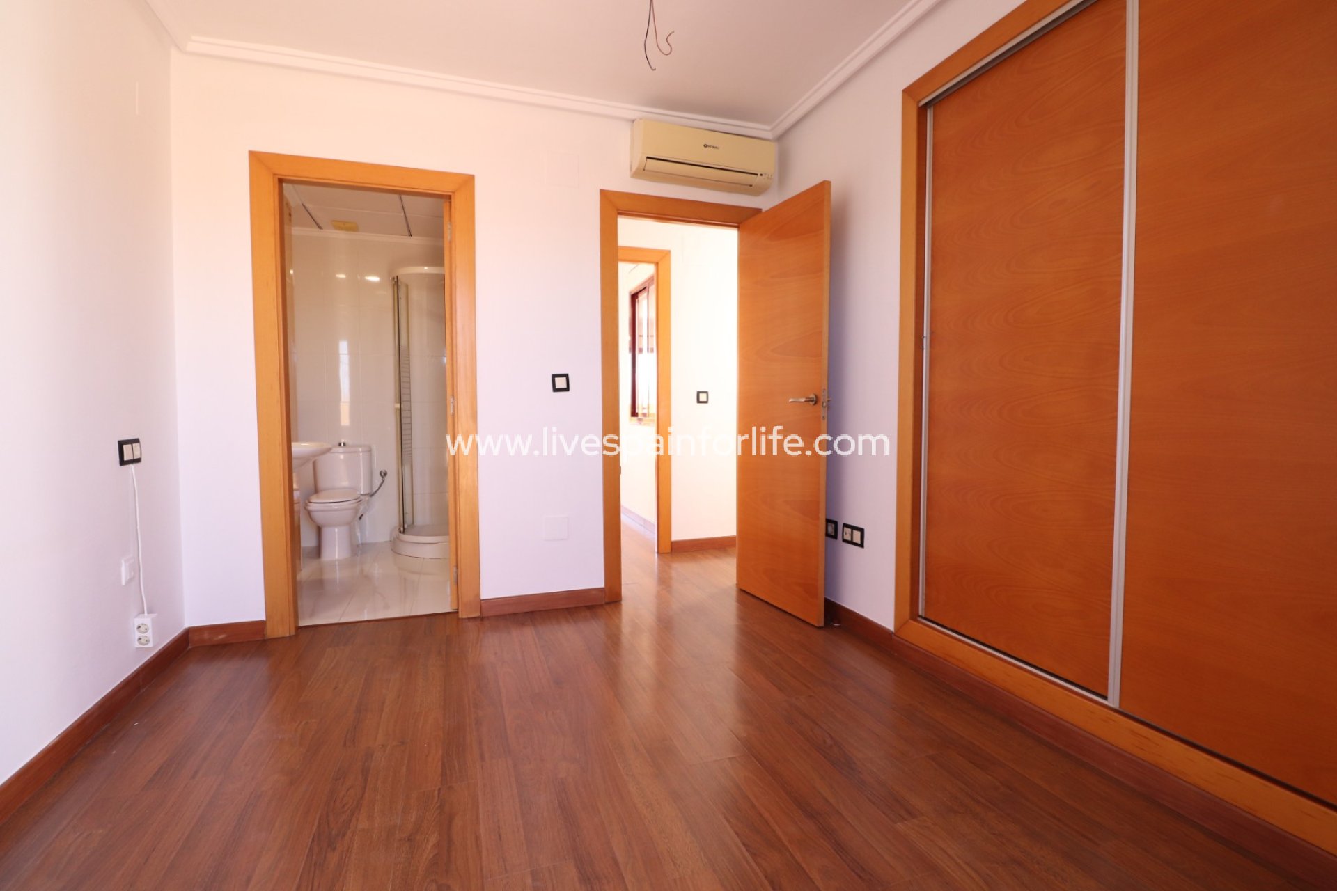 Resale - Apartments -
Formentera Del Segura