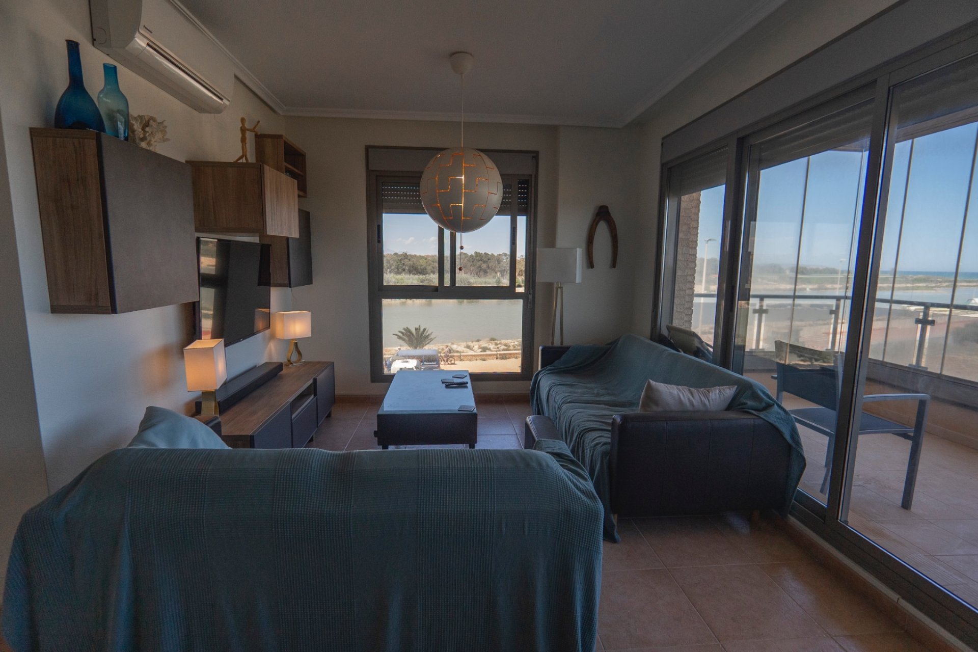 Resale - Apartments -
Guardamar del Segura - Puerto Deportivo