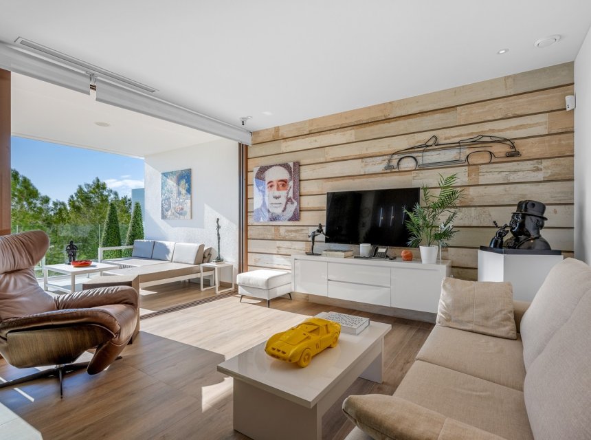 Resale - Apartments -
Las Colinas Golf Resort - Las Colinas Golf