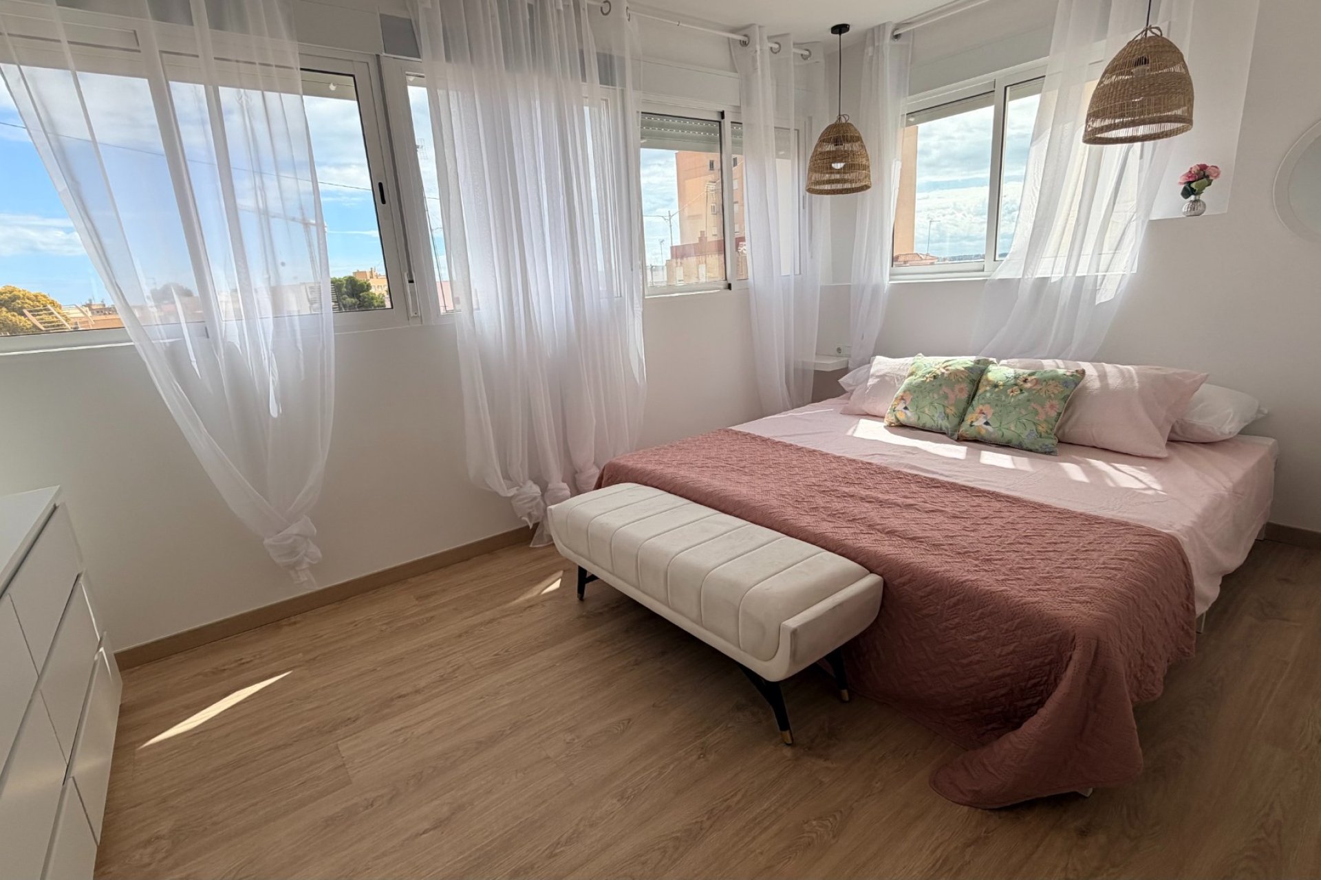 Resale - Apartments -
Lo Pagan - Lo Pagan - Town