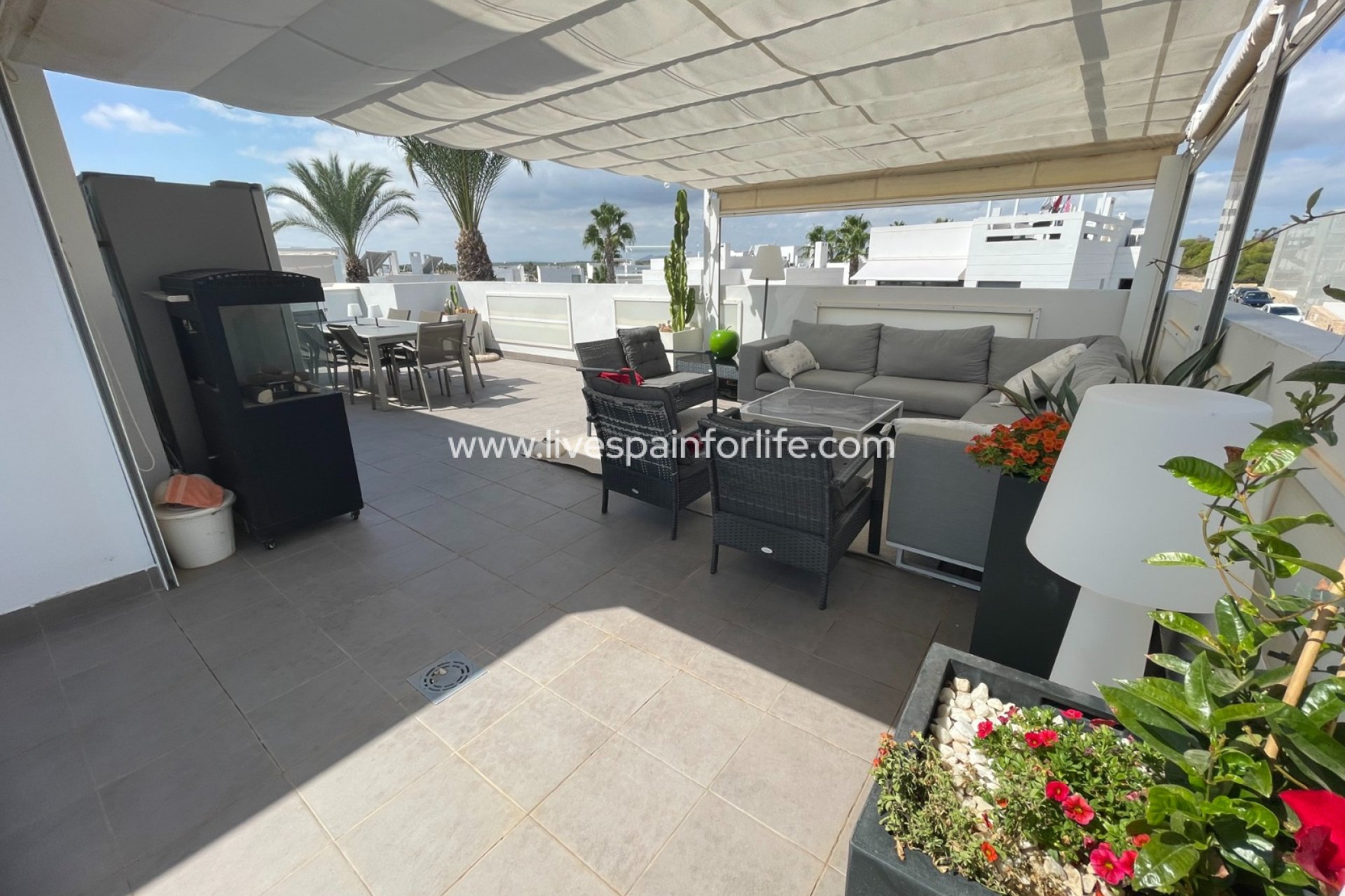 Resale - Apartments -
Orihuela Costa - Las Ramblas