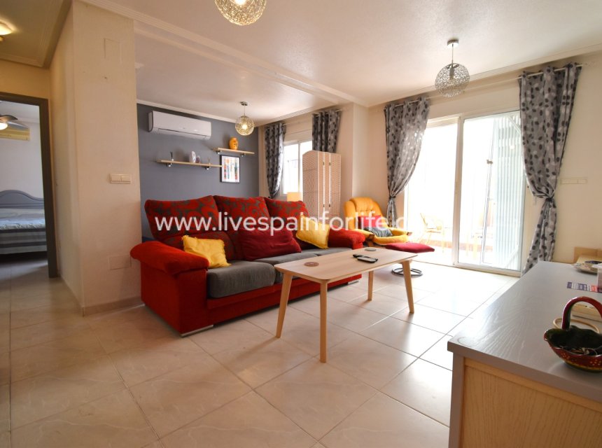 Resale - Apartments -
Orihuela Costa - Playa Flamenca
