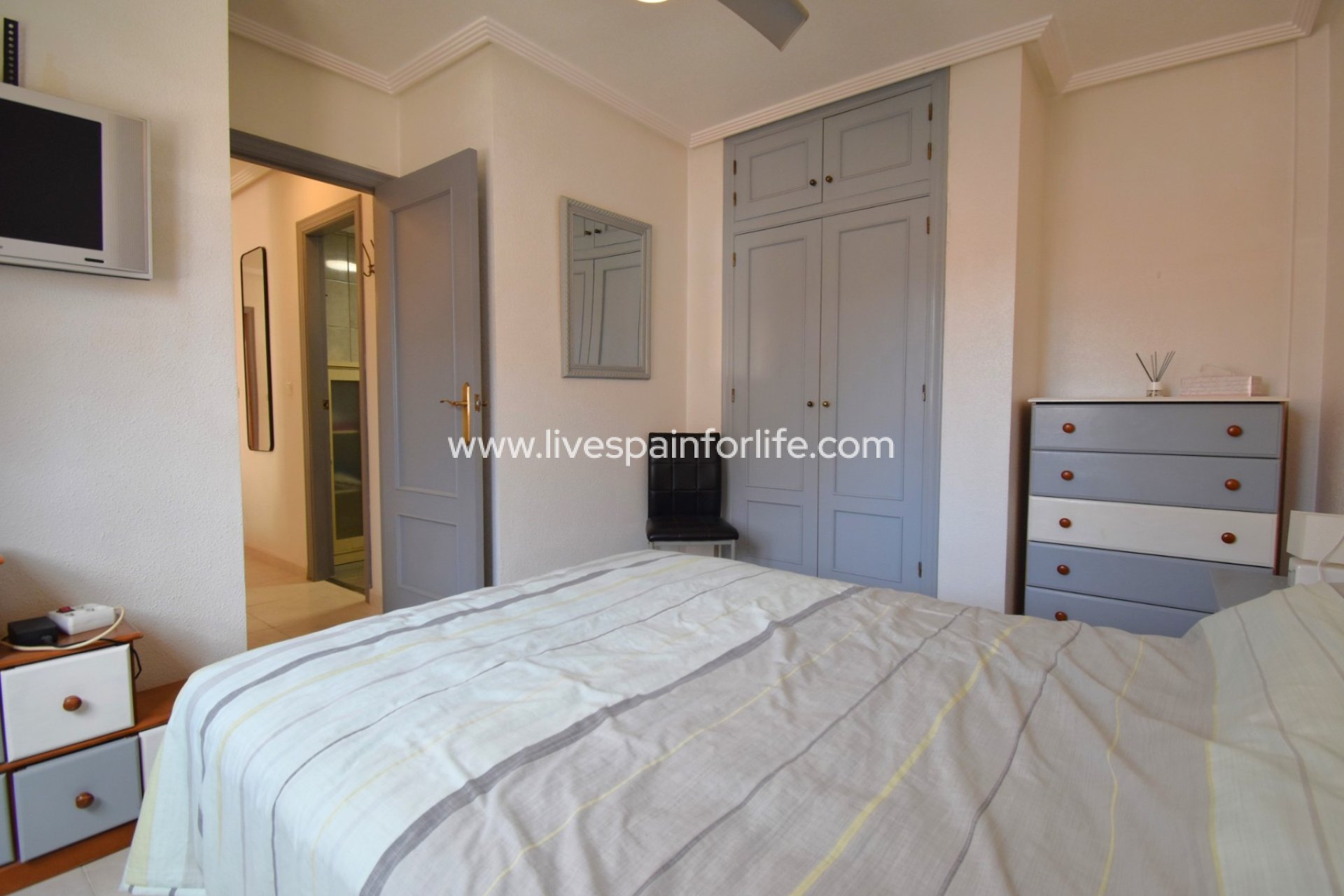 Resale - Apartments -
Orihuela Costa - Playa Flamenca