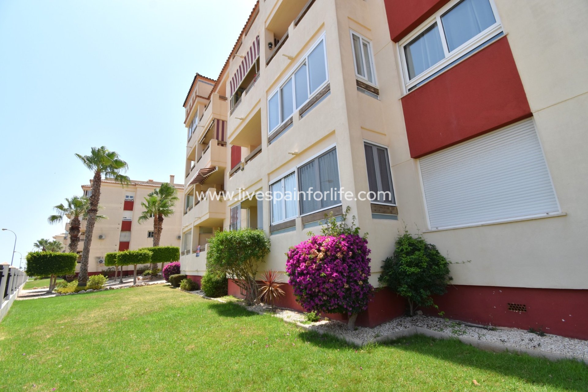 Resale - Apartments -
Orihuela Costa - Playa Flamenca