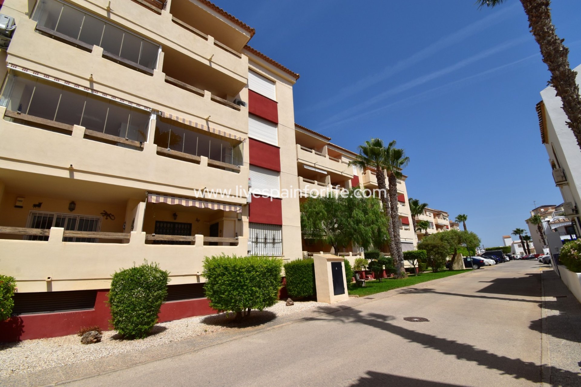Resale - Apartments -
Orihuela Costa - Playa Flamenca