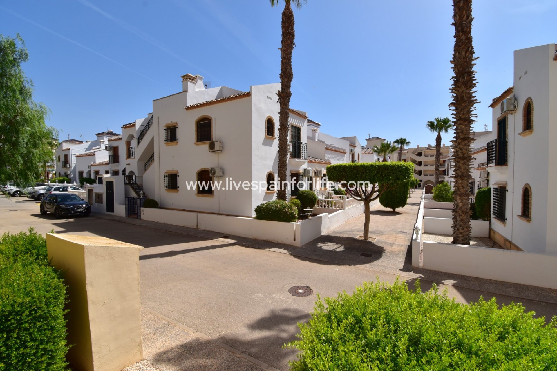 Resale - Apartments -
Orihuela Costa - Playa Flamenca
