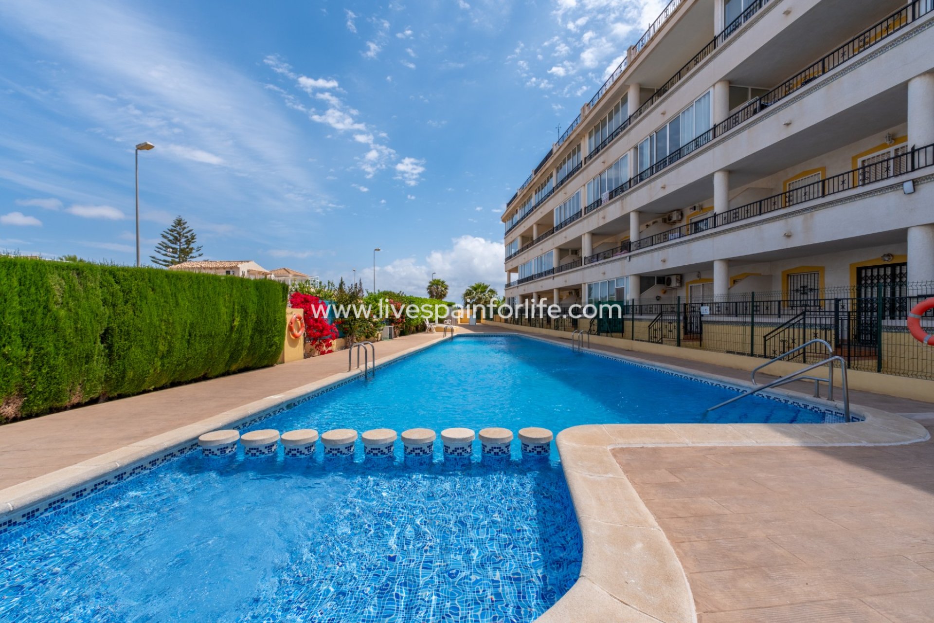 Resale - Apartments -
Orihuela Costa - Playa Flamenca
