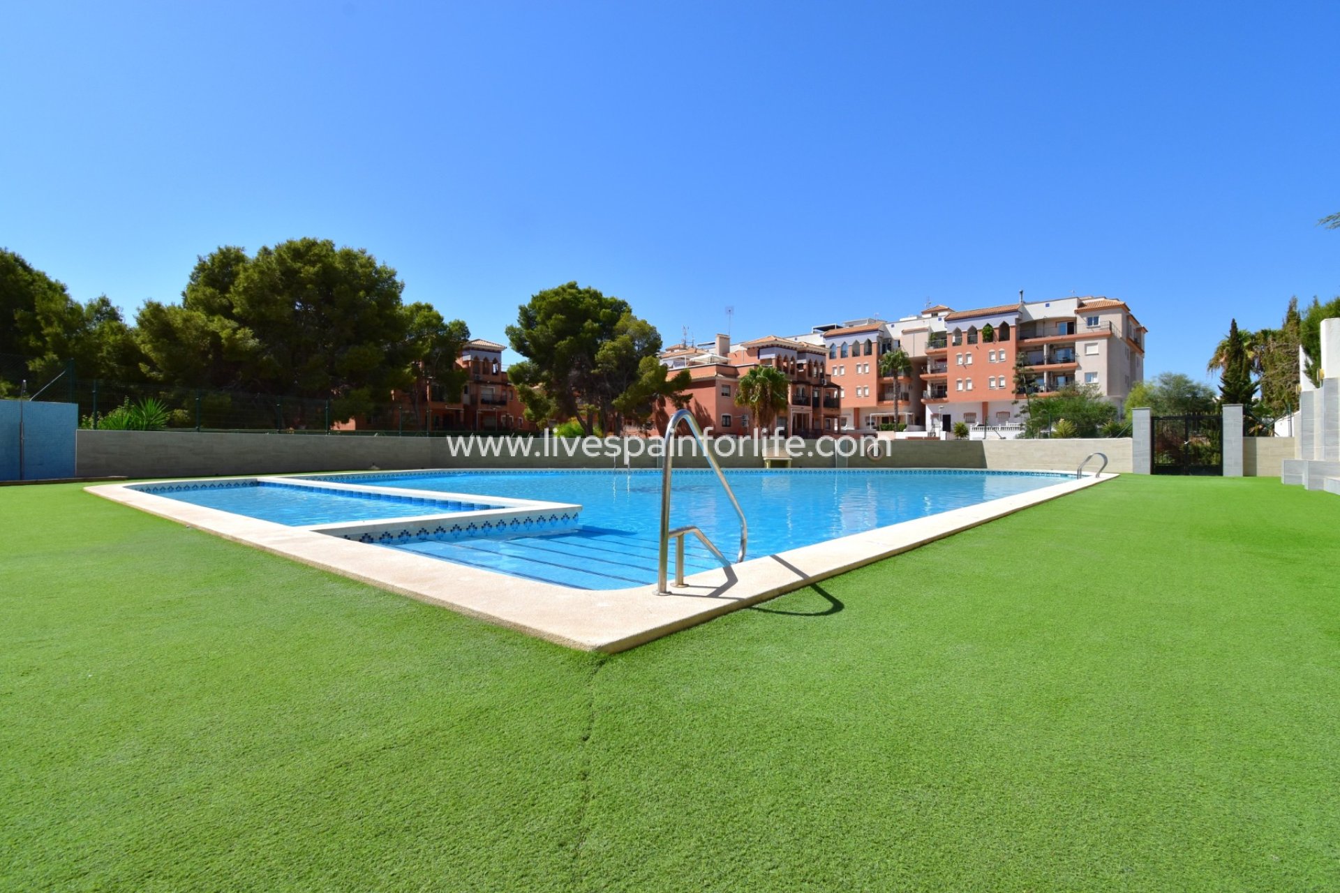 Resale - Apartments -
Orihuela Costa - Playa Flamenca