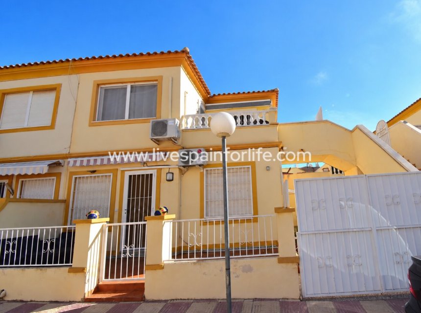 Resale - Apartments -
Orihuela Costa - Playa Flamenca
