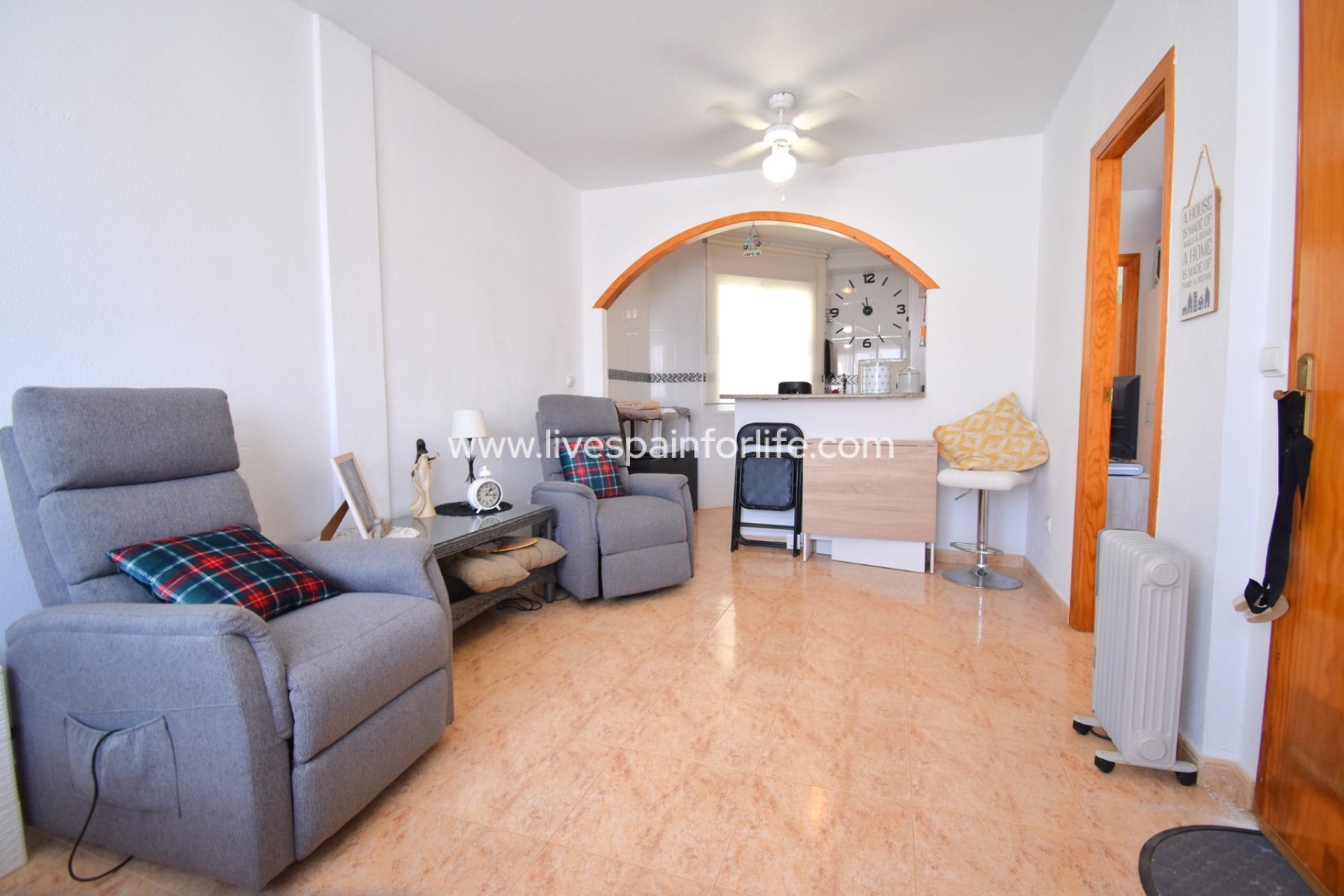 Resale - Apartments -
Orihuela Costa - Playa Flamenca