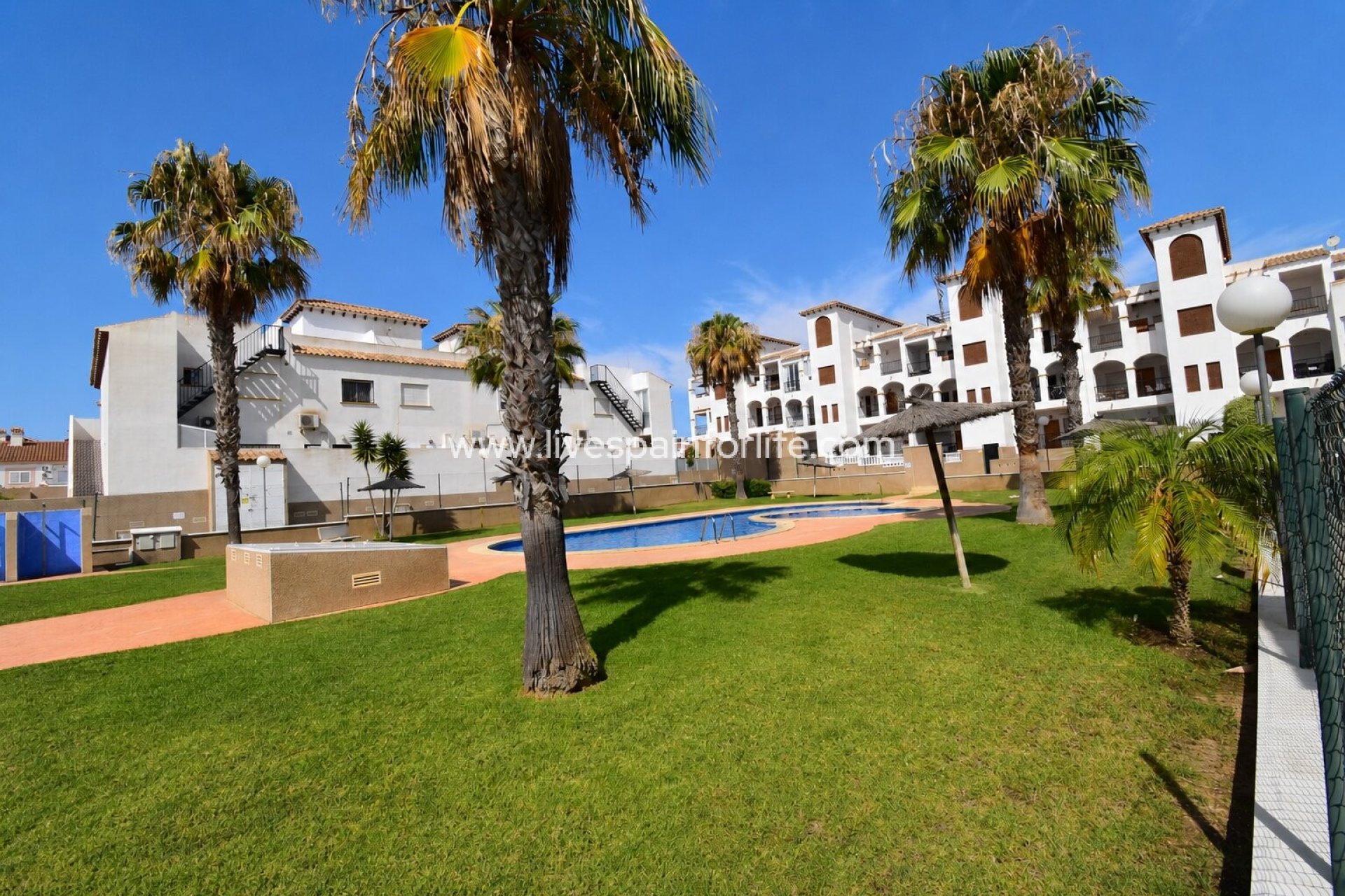 Resale - Apartments -
Orihuela Costa - Punta Prima