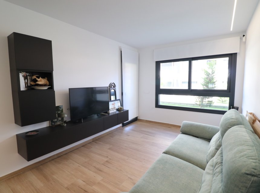 Resale - Apartments -
Orihuela Costa - Villamartin