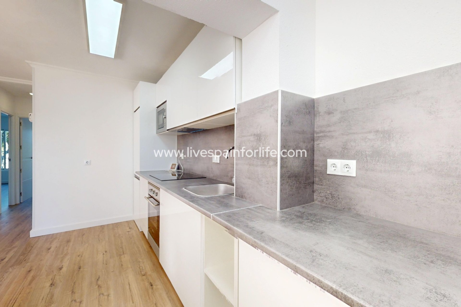 Resale - Apartments -
Orihuela Costa - Villamartin