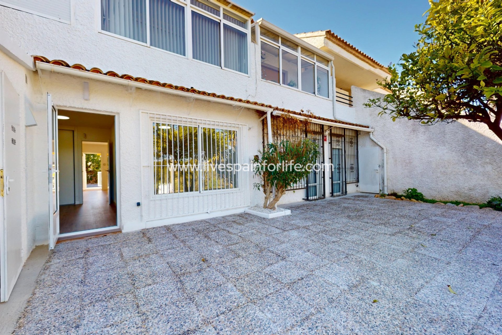 Resale - Apartments -
Orihuela Costa - Villamartin