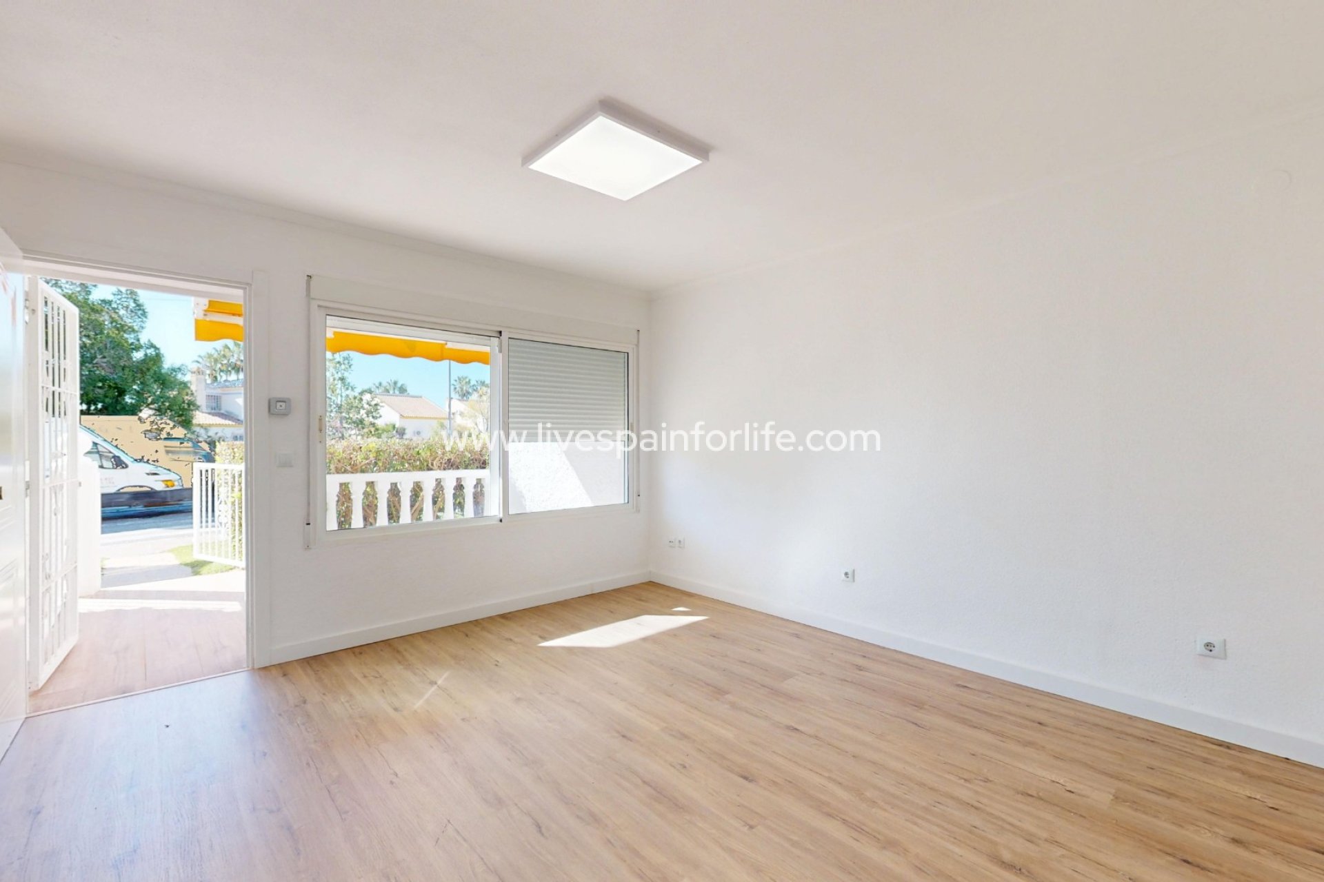 Resale - Apartments -
Orihuela Costa - Villamartin