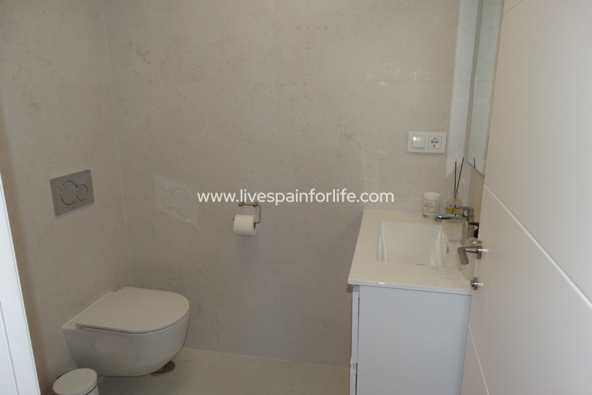 Resale - Apartments -
Pilar de la Horadada - Pilar de La Horadada - Town