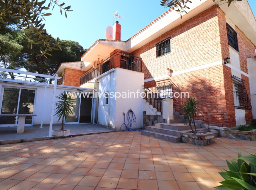 Resale - Apartments -
Pinar de Campoverde - Pinar de Campoverde - Village