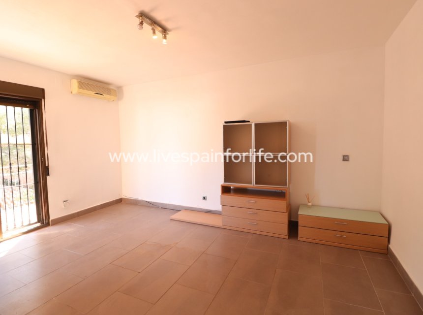 Resale - Apartments -
Pinar de Campoverde - Pinar de Campoverde - Village