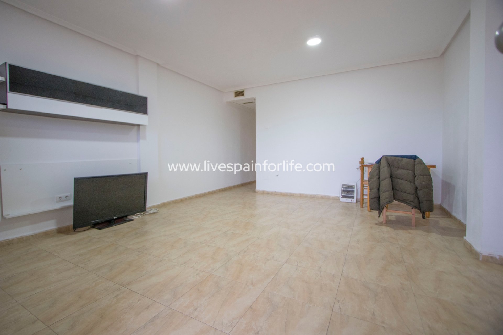 Resale - Apartments -
San Isidro