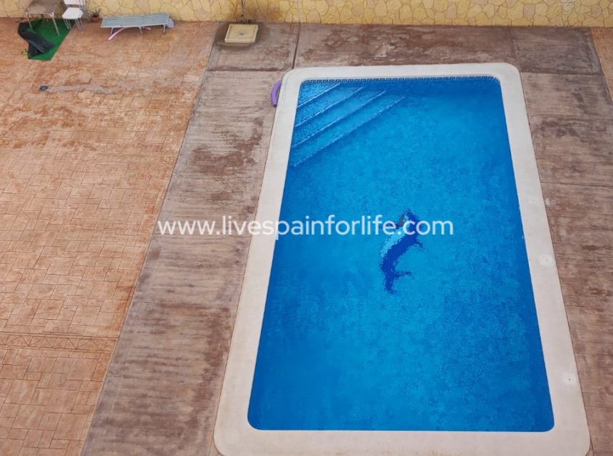 Resale - Apartments -
San Isidro