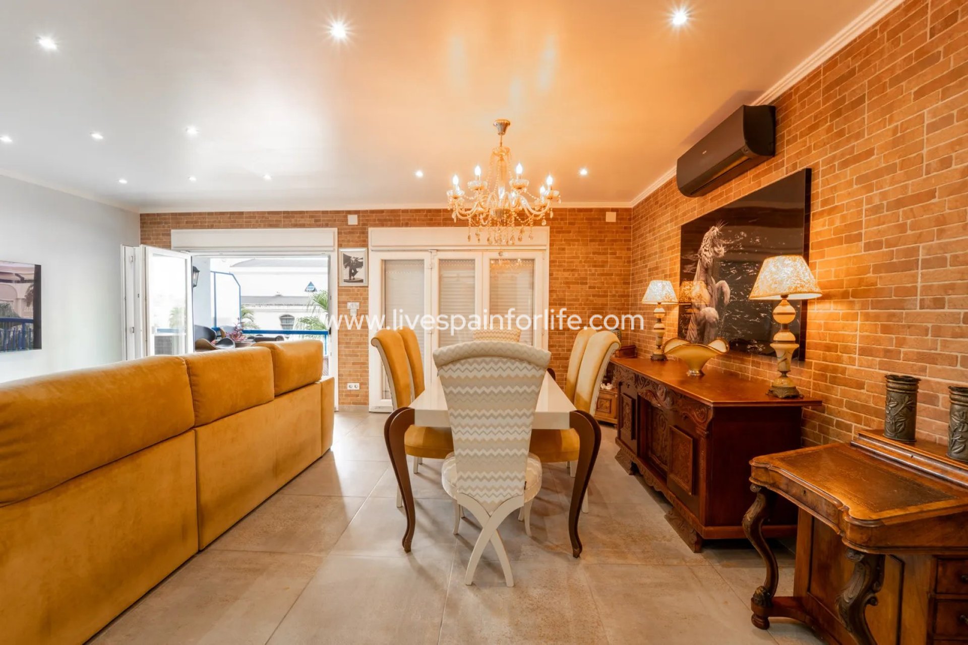 Resale - Apartments -
Torrevieja - Playa Del Cura