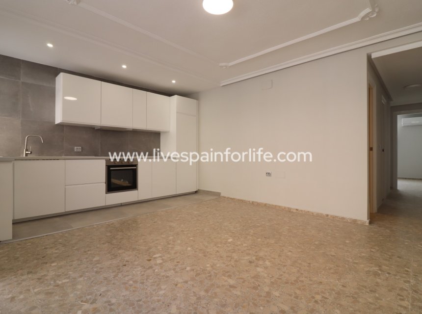 Resale - Apartments -
Torrevieja - Torre La Mata